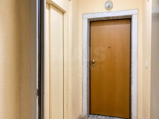 Apartamento T1 com elevador - Monte Abraão