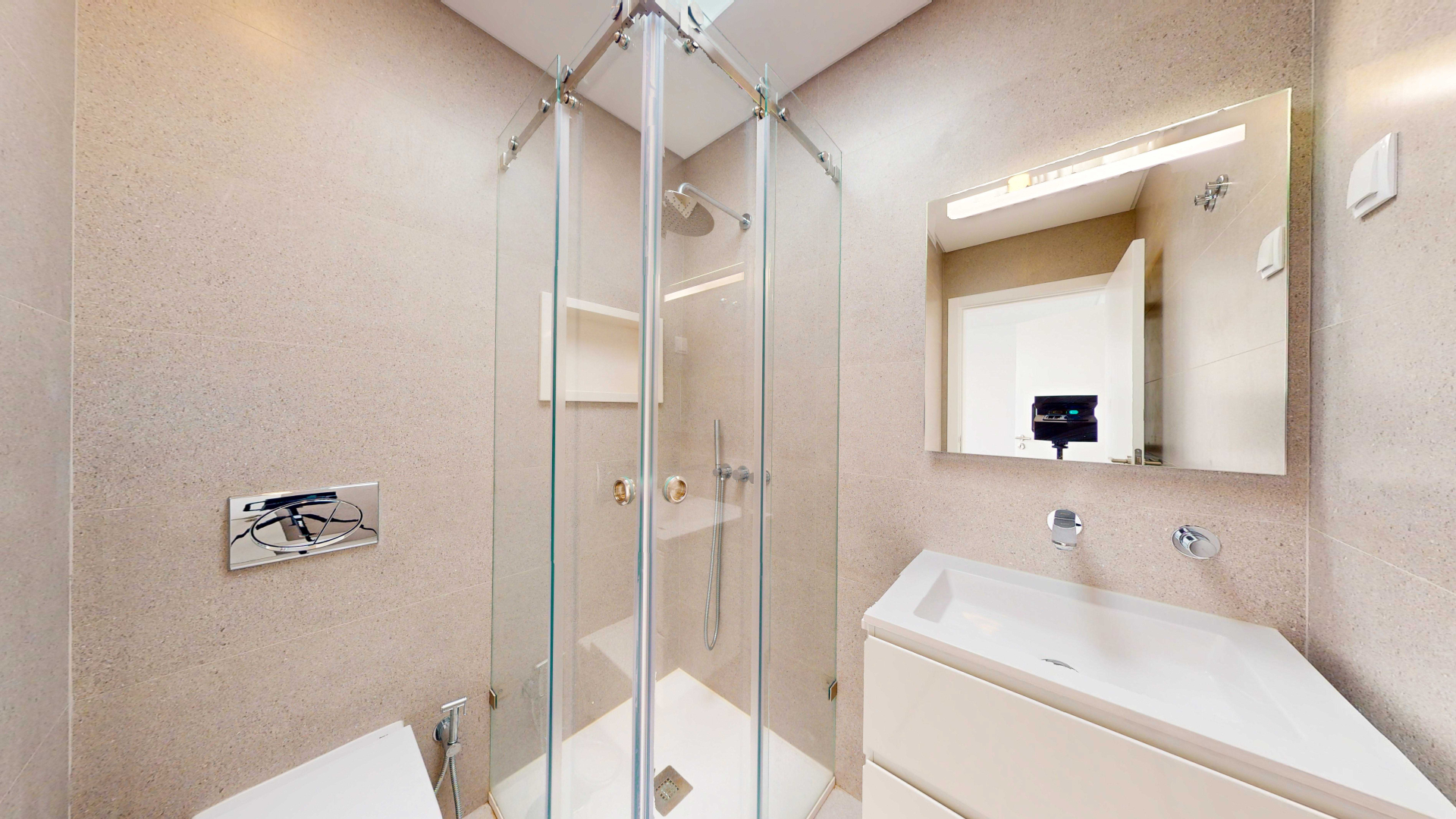 Moradias térreas T4 C\ 4 Suites e Piscina