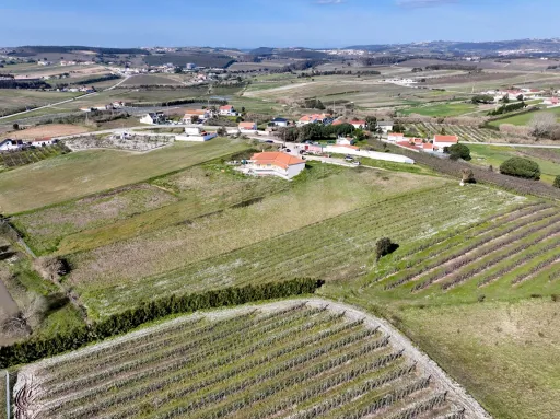 Terreno c/ Projecto & Alvará de Construção até 2028!