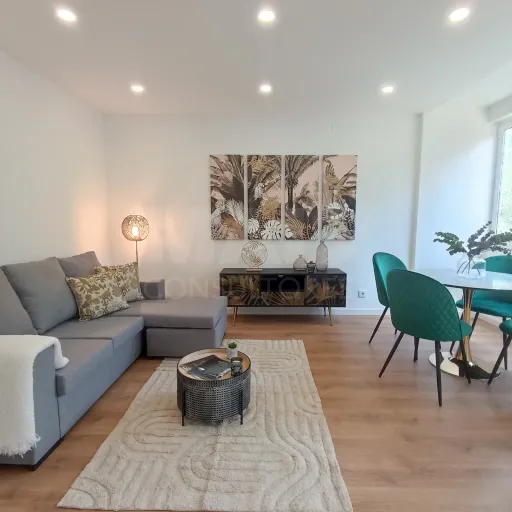 Apartamento T3 Lisboa Benfica com Varanda