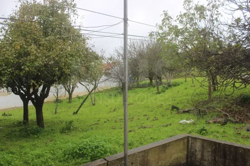 Moradia T2  Em Olhalvo (Alenquer)