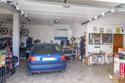 Moradia T5, com garagem e espaço exterior, Caneças