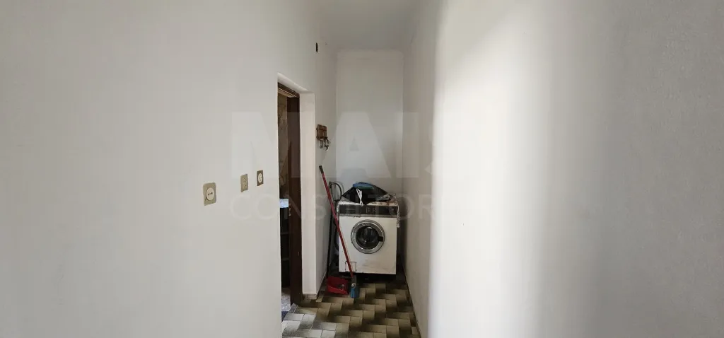 Moradia 2 Pisos centro Peroviseu c/ Terreno 500m2 e Garagem