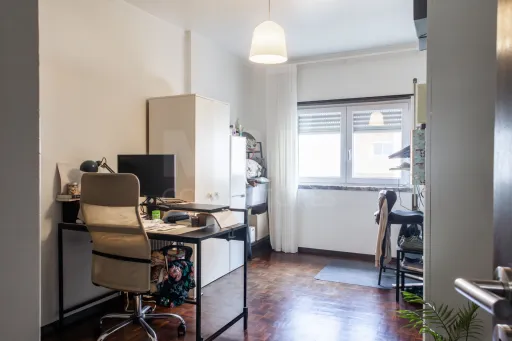 2-Bedroom + 2-Bathroom Duplex with Garage, Terraces, and Unobstructed Views | Avenal – Caldas da Rainha