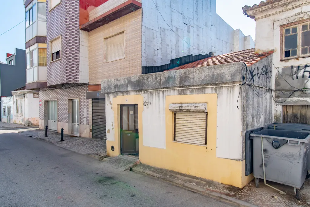 Moradia para reabilitação em Alhandra