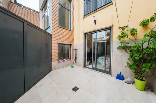 Apartamento T2 no Centro com Garagem e Estacionamento