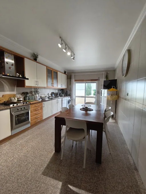 Apartamento T3 inserido em condomínio fechado no Porto Alto / Samora Correia