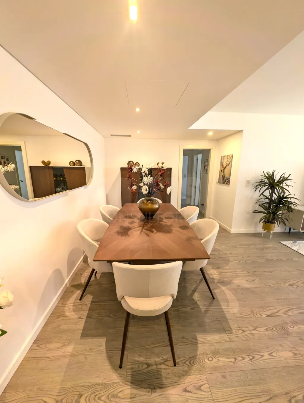 MalvaRosa, Alverca T2 rés-do-chão com garagem, varanda, equipado e mobilado