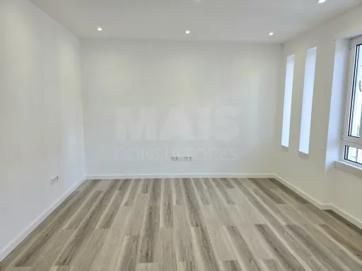 Modern T2+1 in the Heart of Nazaré - Space, Comfort and the Beach just a few minutes away