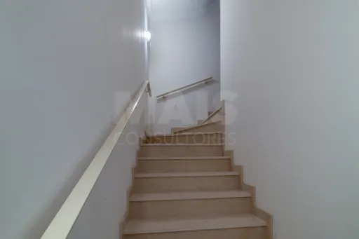 Andar de Moradia T4 com Terraço em Agualva-Cacém