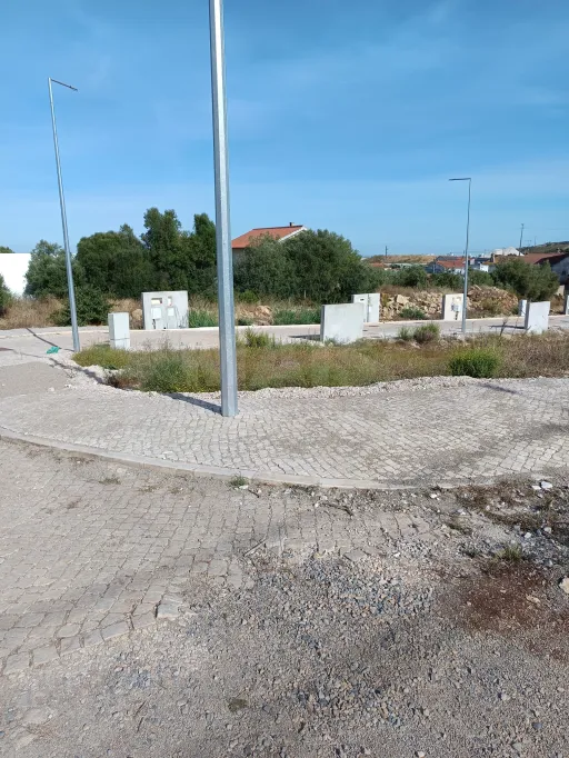 Terreno para construção em zona privilegiada de Montemor