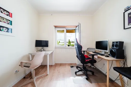 Opportunity in Lourinhã – 3-bedroom apartment in a great location!