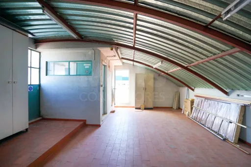 Centro de Escritórios -  Zona Central Próximo da A5 - Concelho de Oeiras
