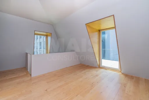 One-Bedroom Architectural Duplex with Terrace