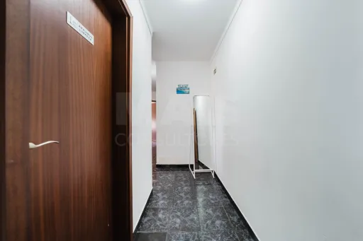 Apartamento T3 em Peniche com 110 m², perto do centro e da Universidade