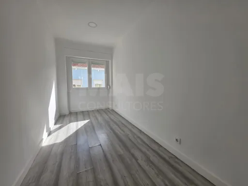 T2+1 remodelado no centro de Queluz |  Equipa Top+