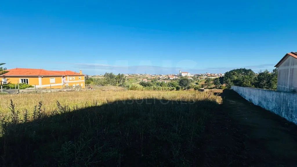Terreno com 6.042 m² | Potencial de Construção | Santa Bárbara, Lourinhã