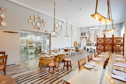 Imóvel com 2200m2 com Adega e restaurante equipado
