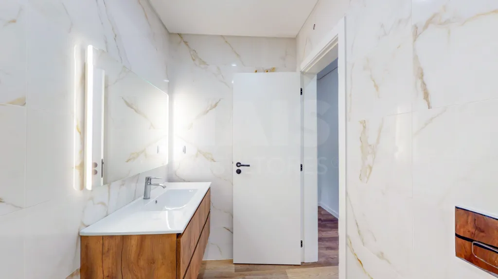 Apartamento T2 transformado em T4 duplex Santa iria de Azoia