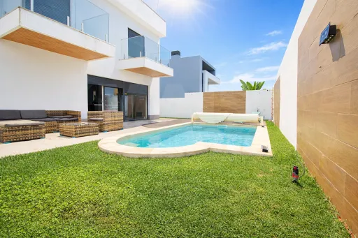 Moradia T5 de Luxo com Piscina