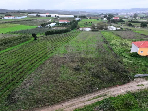 Terreno Urbano com Alvará de Construção