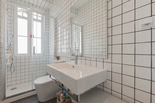 T6 com 130m2 Vista Rio à Rua da Junqueira - Belém