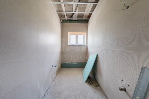 New 3 bedroom house