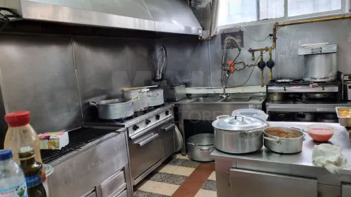Trespasse de Restaurante em Camarate no Bairro de São Francisco