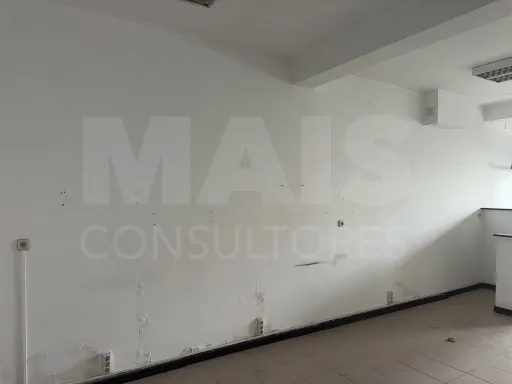 Já pensou em viver e trabalhar no sítio mais central de Arruda? 🍷✨