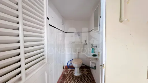 Prédio no Centro Histórico de Peniche com Elevado Potencial de Investimento e Rentabilidade