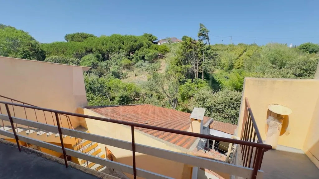 Moradia T5+1 Remodelada com Garagem, Anexo e Vista Panorâmica sobre o Campo -  Merendeiro - Lourinhã
