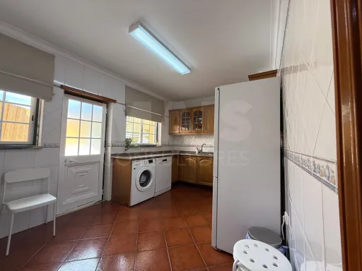 Apartamento T3 totalmente mobilado e equipado