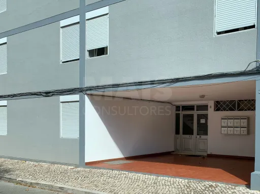 Apartamento T2 nos Olivais – Localização Imbatível!