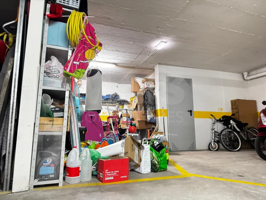 Apartamento T2 c/ parqueamento e arrecadação - São Julião do Tojal
