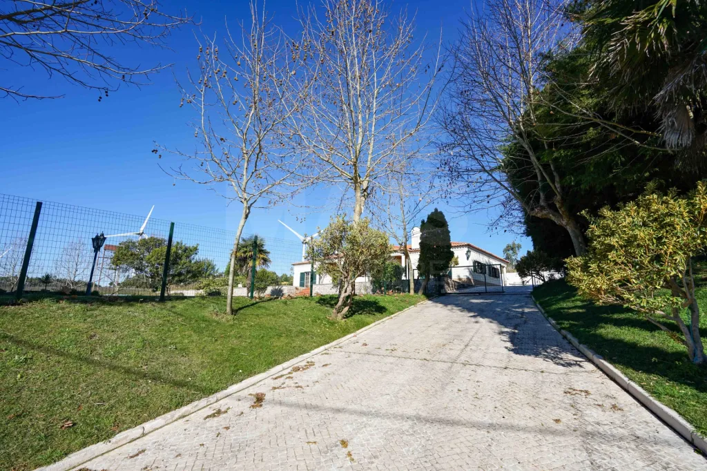 Quinta com moradia térrea em Torres Vedras