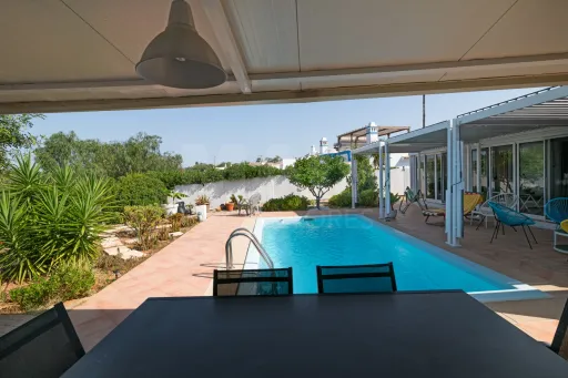 Moradia V3 em Albufeira com piscina