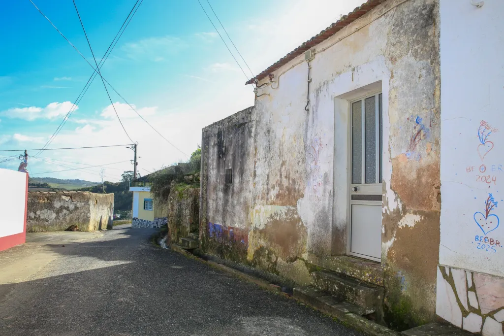 Moradia T2 para Remodelar a 15 minutos Alenquer