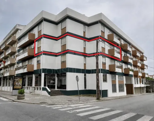 Apartamento T3 | Varanda | Centro do Bombarral