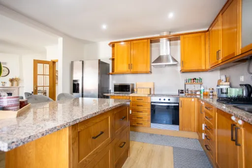 Apartamento T3 com parqueamento em Samora Correia