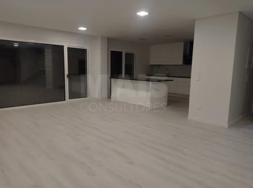 5 bedroom duplex apartment in Montijo