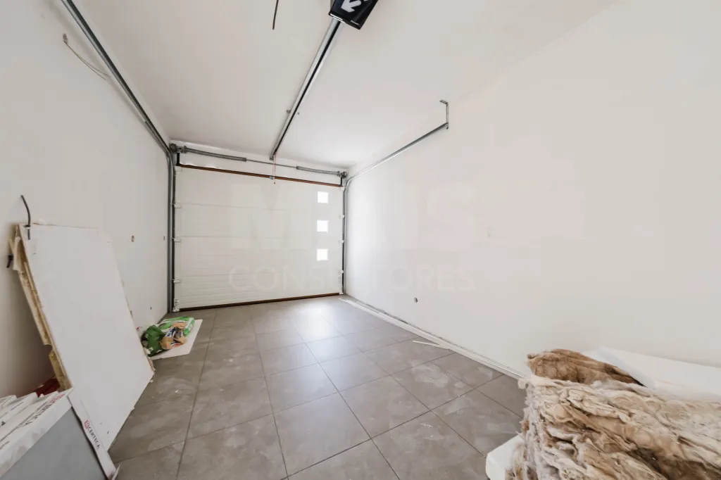 Moradia T4 Nova com Garagem e Classe Energética A+