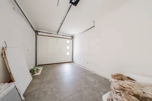 Moradia T4 com Garagem e Terraço
