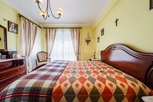 Apartamento T3 na Encosta do Sol — Espaço, Conforto e Excelente Exposição Solar