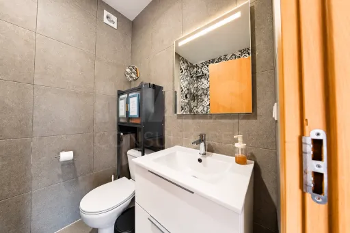 Moradia T2 com anexo T1, piscina e terreno de 1.000 m², em Torres Vedras
