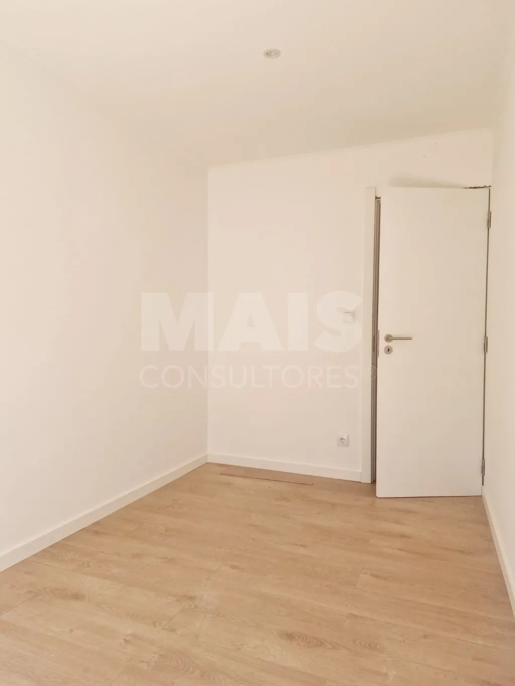 Apartamento T2+1 em Castanhera do Ribatejo