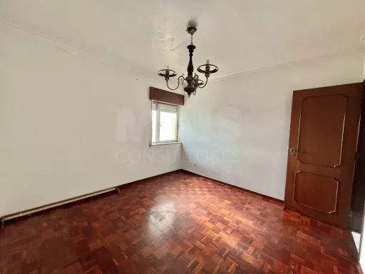 Apartamento T2 no centro de Benavente