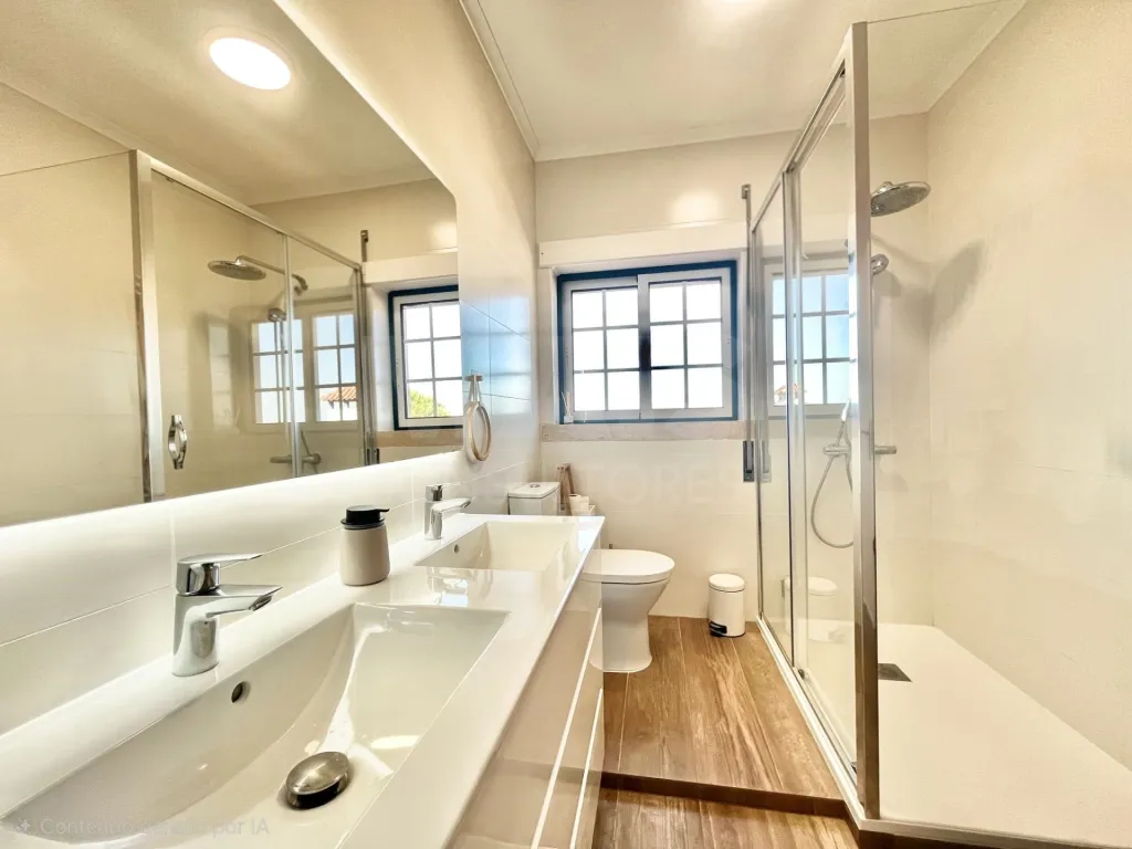 Apartamento T3 totalmente remodelado em Samora Correia