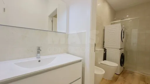 Apartamento T3 Totalmente Remodelado | Centro da Lourinhã | Modernidade, Conforto e Elegância