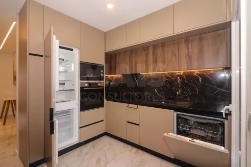 Apartamento T2 + Duplex -   2 lugares de estacionamento Casal Cambra