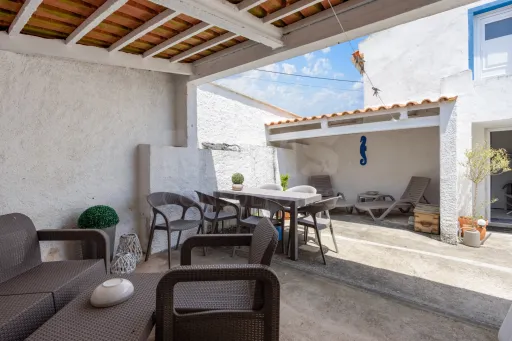Moradia Contemporânea de Costa | Lifestyle, Investimento & Alojamento Local